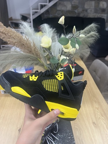 Air jordan retro - air,