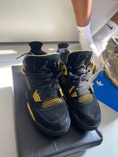 Air Jordan 4 Retro Thunder